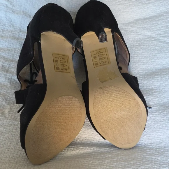 Shoe Dazzle Black Lace-Up Heels - Picture 4 of 8